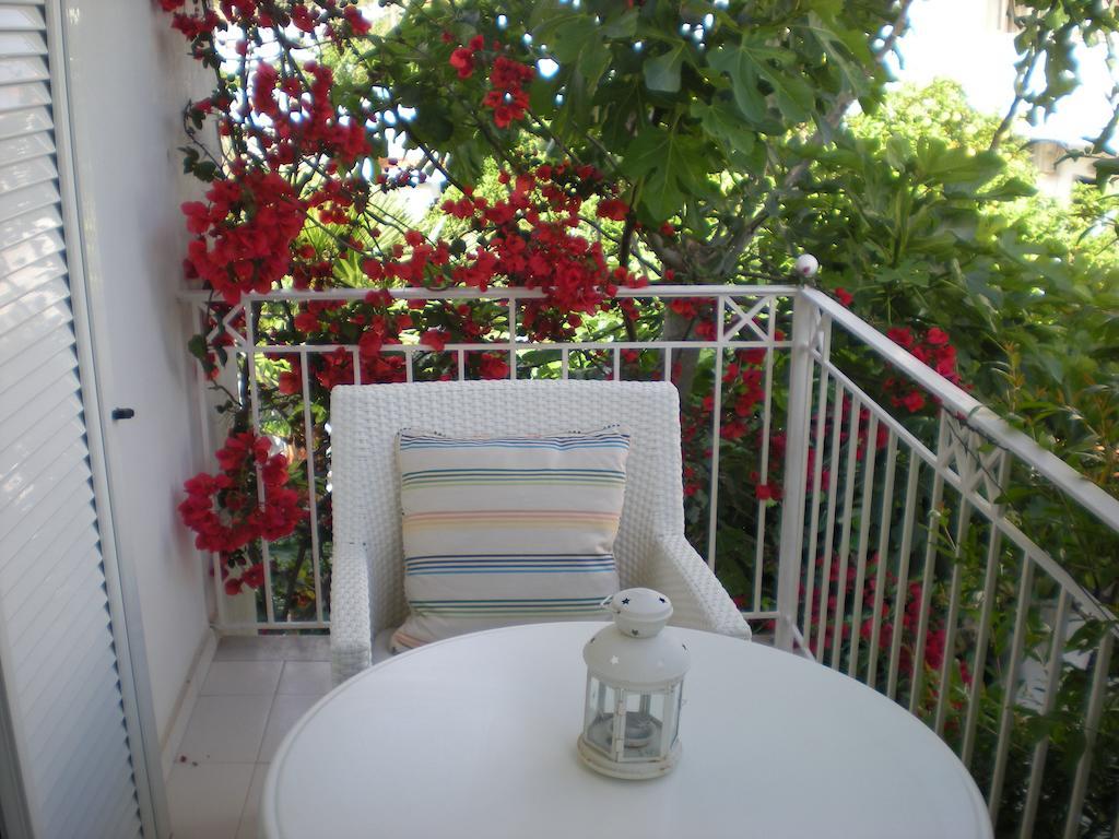 Manolis' House Aparthotel Skiathos Town Bilik gambar